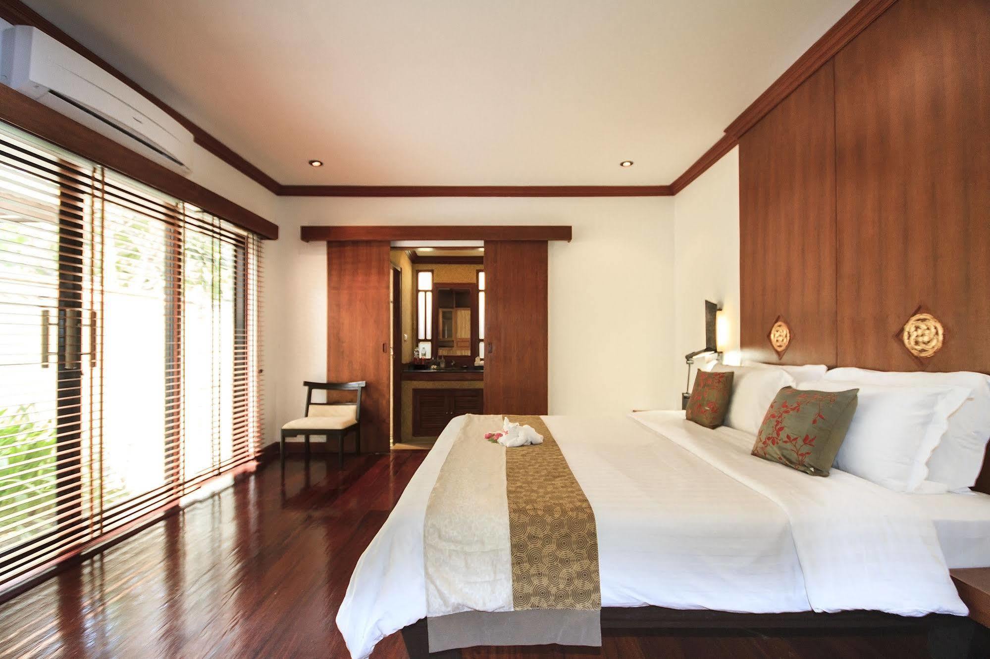 Pao Jin Poon Beach Front Villa Koh Samui Ngoại thất bức ảnh