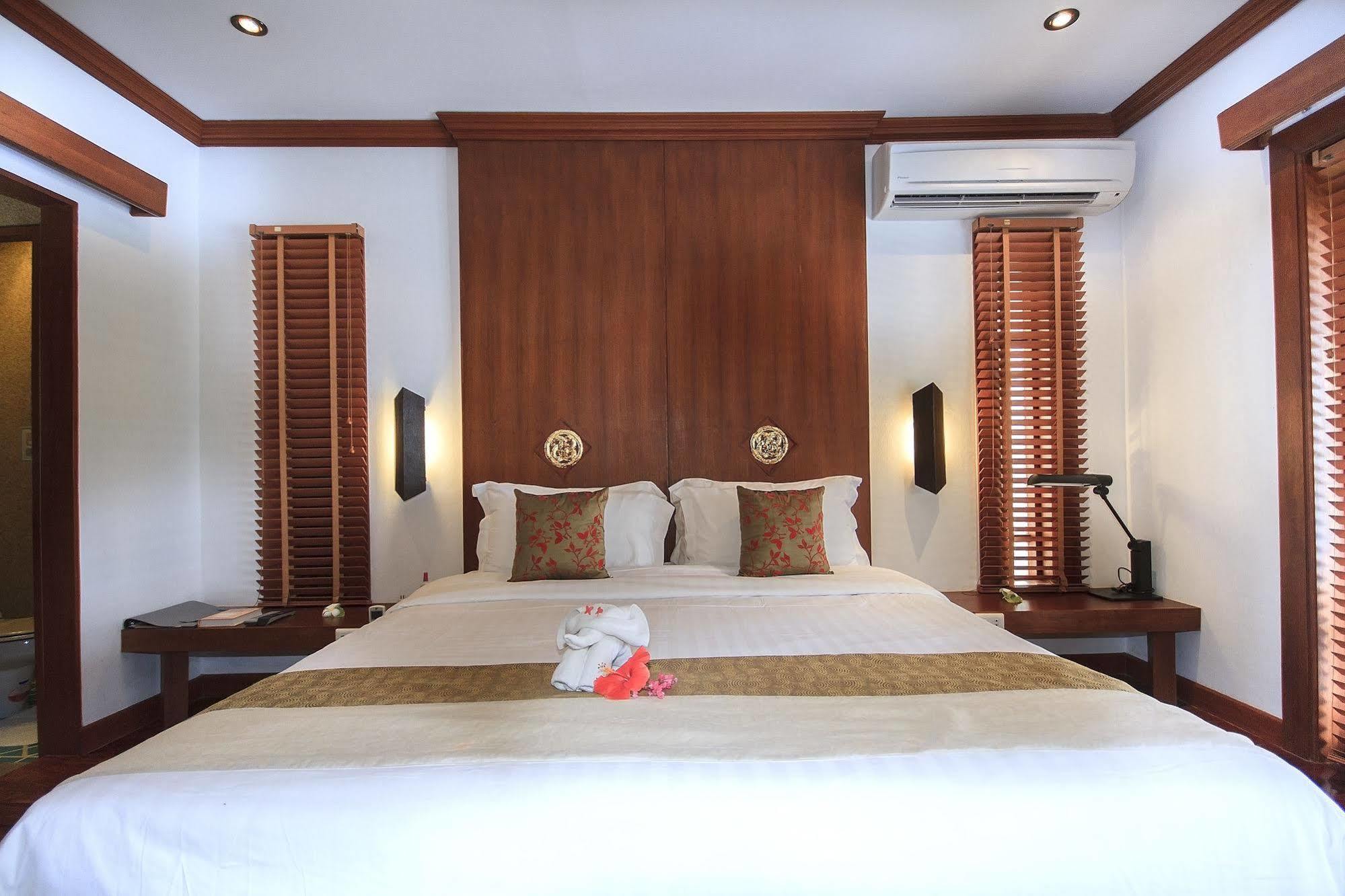 Pao Jin Poon Beach Front Villa Koh Samui Ngoại thất bức ảnh